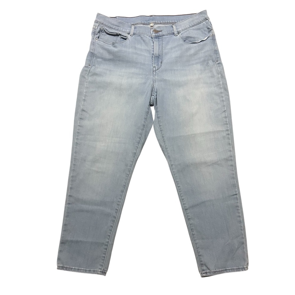 Levi’s Plus Size 311 Shaping Skinny Capri Jeans Size 32W Light Wash Stretch